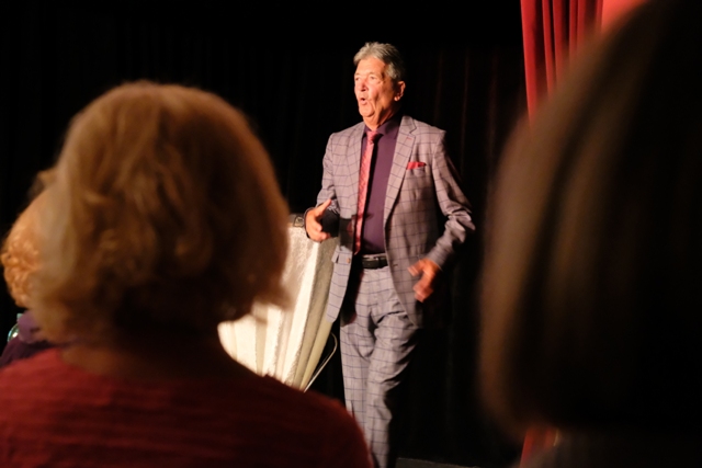 Das ist ja lachhaft!? Kabarett von und mit Lutz Hoff. 28. Juni 2019